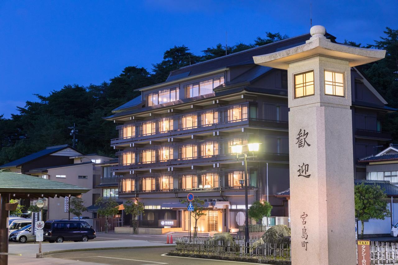 Hotel Miyajima Villa Хатсукаичи Екстериор снимка